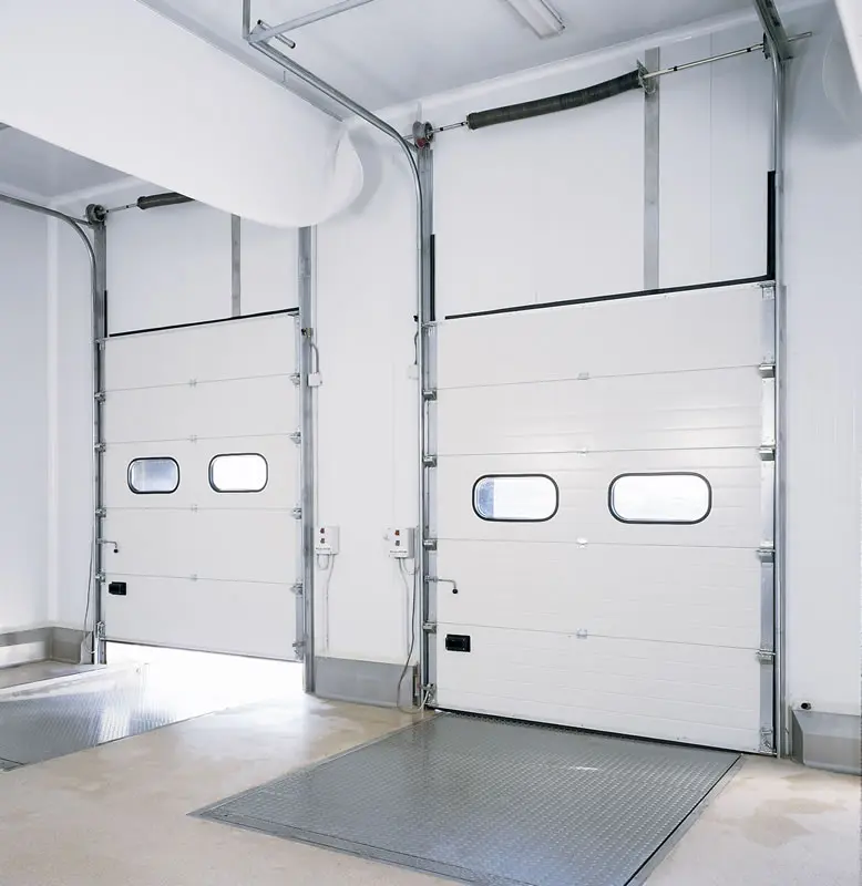 Wind-resistant / extreme weather-resistant sectional door